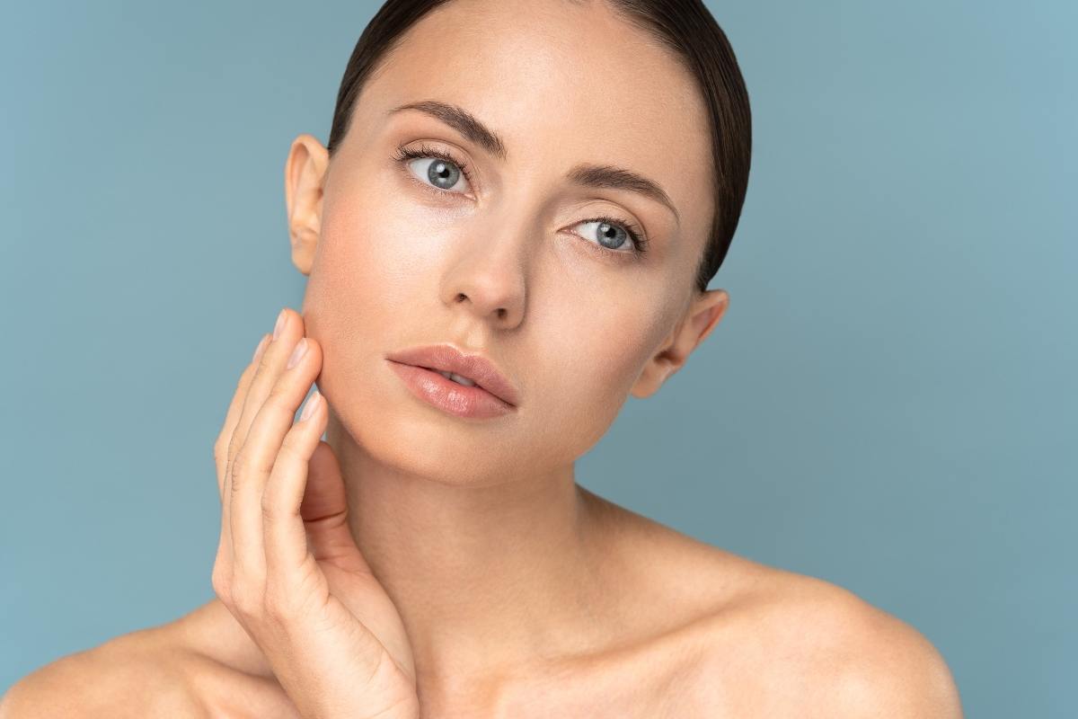 Informative visuals about the facelift process and its role in enhancing natural beauty.